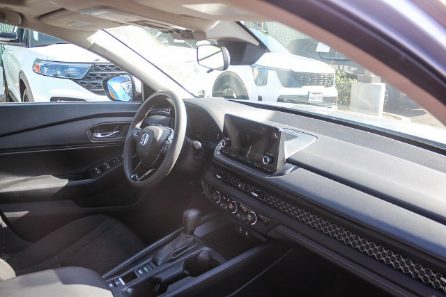 Used 2023 Honda Accord EX image 21