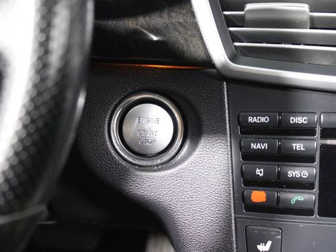 Used 2013 Mercedes-Benz E 350 Sedan image 31