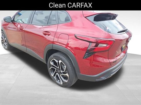 Used 2024 Chevrolet Trax RS w/ Driver Confidence Package FWD image 6