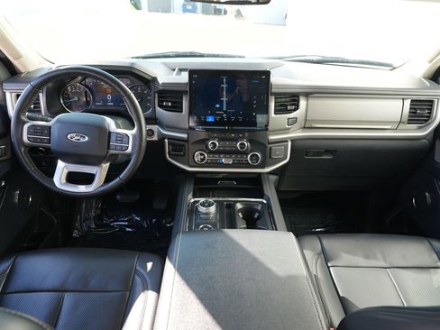 Used 2024 Ford Expedition Max XLT image 26