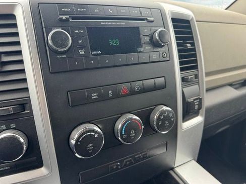 Used 2012 RAM 1500 Classic SLT w/ Luxury Group AWD/4WD image 19