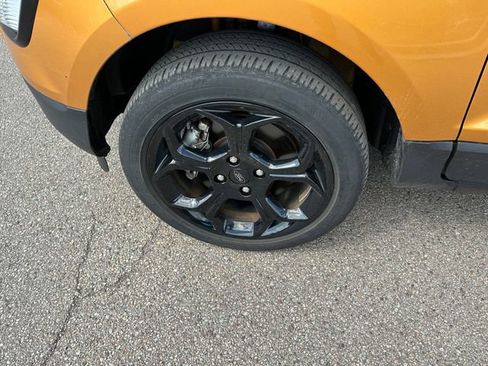 Used 2022 Ford EcoSport SES w/ Interior Protection Package image 8