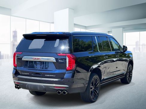 Used 2021 GMC Yukon XL Denali w/ Denali Premium Package AWD/4WD image 4