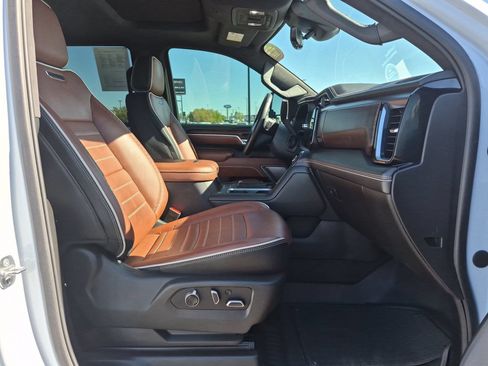 Used 2026 GMC Sierra 3500 Denali Ultimate AWD/4WD image 22