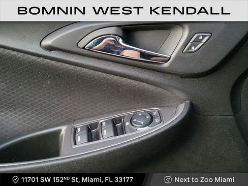 Used 2023 Chevrolet Malibu RS image 31