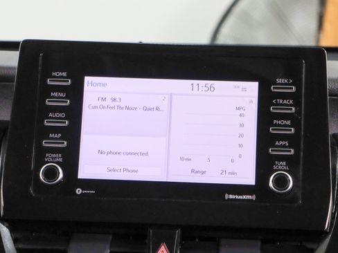 Used 2023 Toyota Camry SE image 19