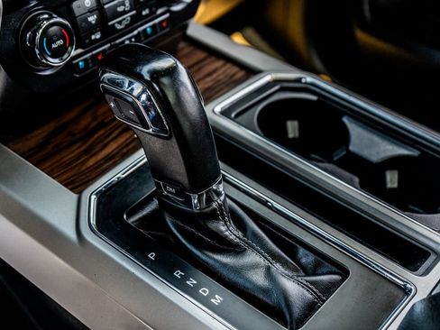 Used 2019 Ford F150 Lariat AWD/4WD image 29