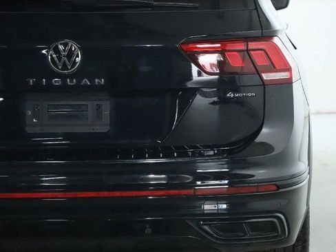 Used 2024 Volkswagen Tiguan SE R-Line AWD/4WD image 46