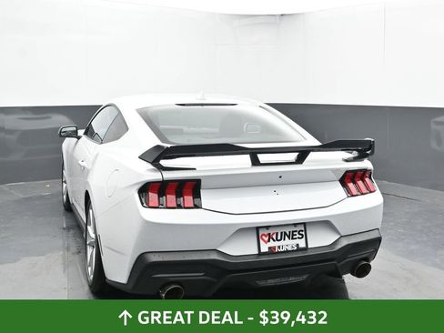 Used 2024 Ford Mustang GT Premium image 12