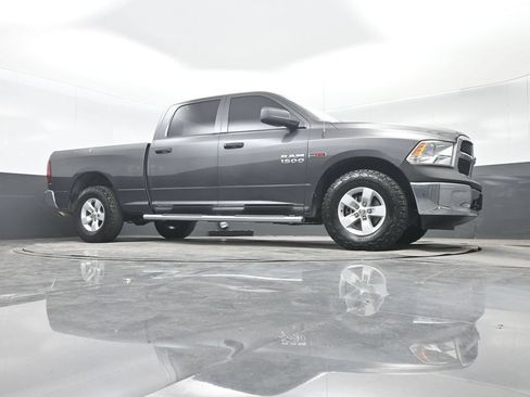 Used 2018 RAM 1500 Tradesman w/ Chrome Appearance Group AWD/4WD image 32