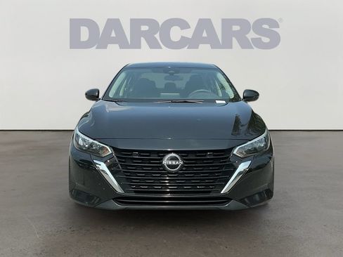 Used 2024 Nissan Sentra SV FWD image 2