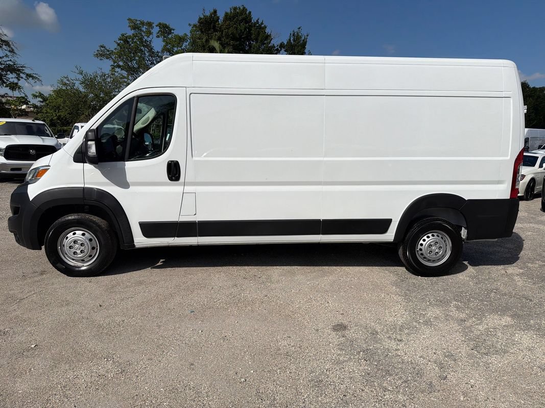 Used 2023 RAM ProMaster 2500 FWD image 1