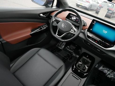 Certified 2021 Volkswagen ID.4 Pro S image 9