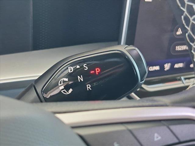 Used 2026 Volkswagen Tiguan SE FWD image 12