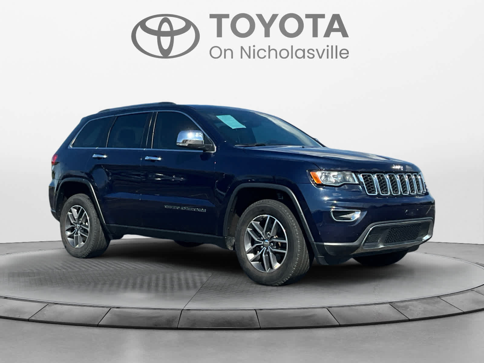 Used 2017 Jeep Grand Cherokee Limited AWD/4WD image 7