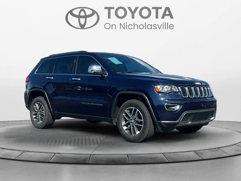 Used 2017 Jeep Grand Cherokee Limited AWD/4WD image 7