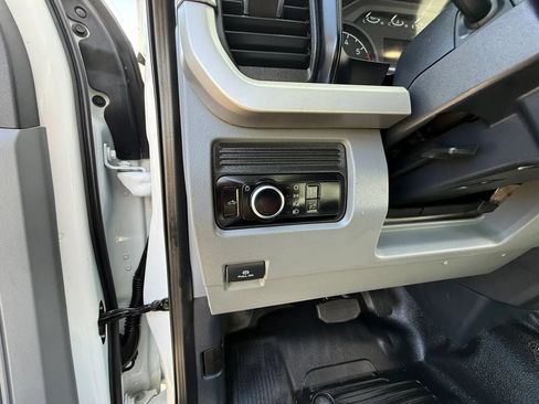 Used 2023 Ford F250 XL w/ XL Off-Road Package AWD/4WD image 35