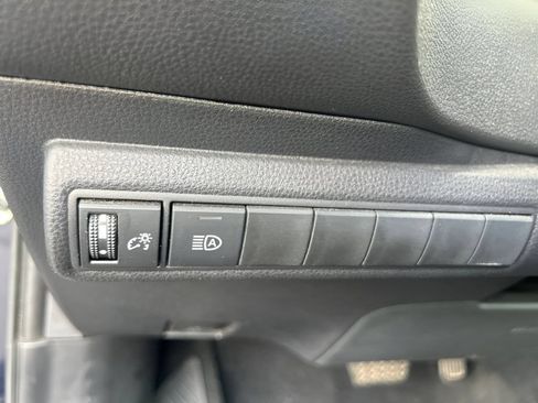 Used 2025 Toyota Corolla XSE FWD image 20