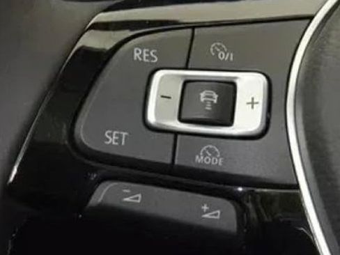 Used 2021 Volkswagen Jetta S w/ Driver Assistance Package FWD image 19