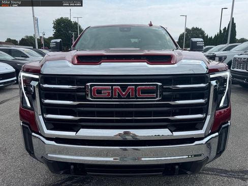 New 2026 GMC Sierra 2500 SLT AWD/4WD image 8