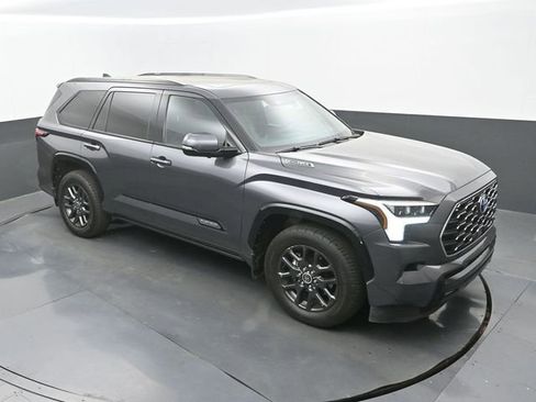 Used 2023 Toyota Sequoia Platinum image 13