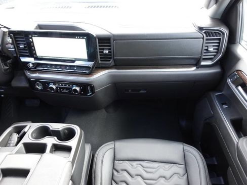 Used 2024 GMC Sierra 1500 Elevation AWD/4WD image 39