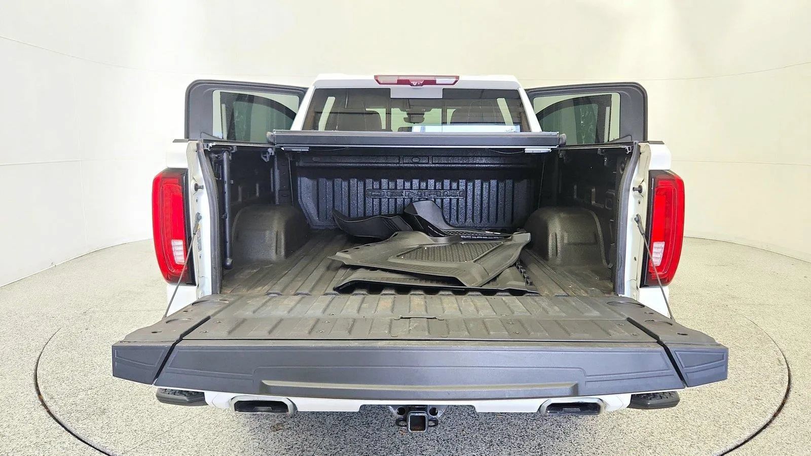 Used 2023 GMC Sierra 1500 Denali Ultimate AWD/4WD image 45