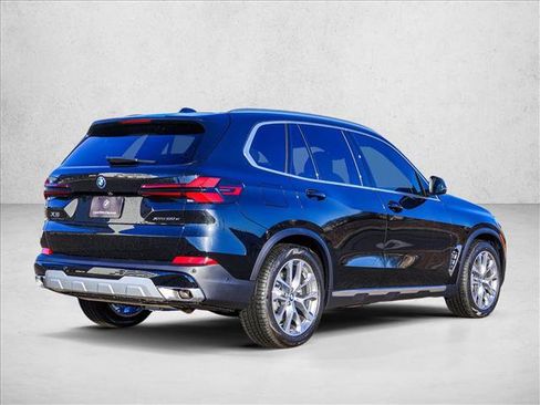 Used 2026 BMW X5 xDrive50e AWD/4WD image 5