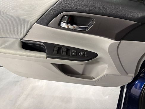 Used 2014 Honda Accord LX image 9