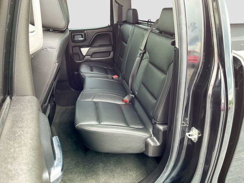 Used 2018 Chevrolet Silverado 1500 LT AWD/4WD image 25