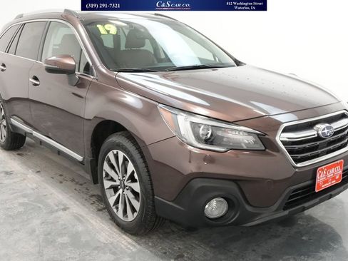 Used 2019 Subaru Outback 3.6R Touring image 1