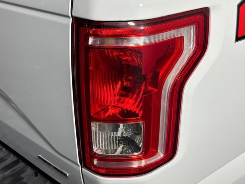 Used 2016 Ford F150 XLT w/ Trailer Tow Package image 31