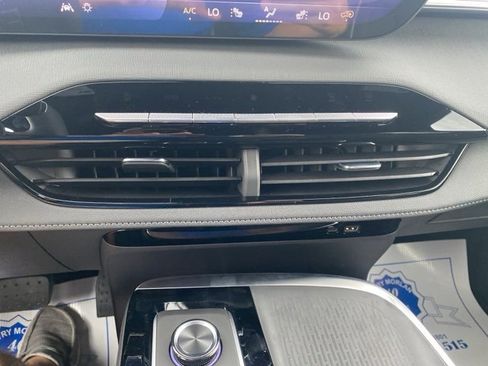 New 2026 Buick Enclave Sport Touring w/ Power Package image 23