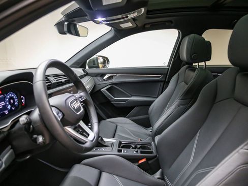 Certified 2025 Audi Q3 2.0T Premium w/ Convenience Package AWD/4WD image 19