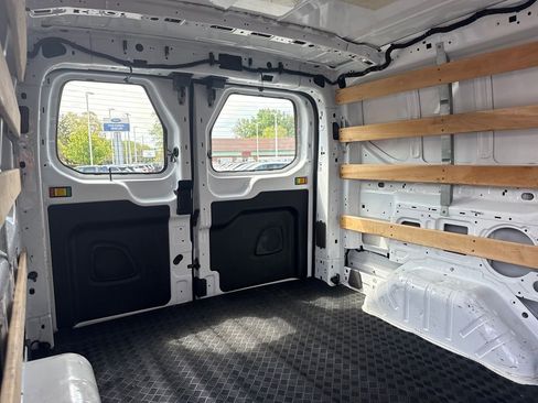 Used 2024 Ford Transit 250 Low Roof w/ Exterior Upgrade Package RWD image 17