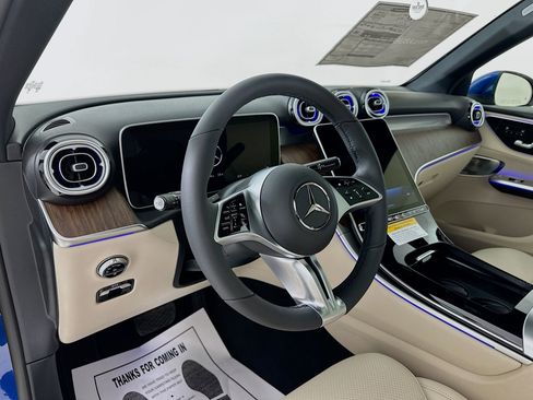 New 2026 Mercedes-Benz GLC 300 image 10
