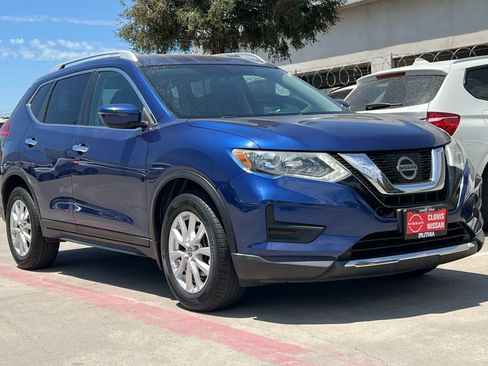 Used 2017 Nissan Rogue SV FWD image 10