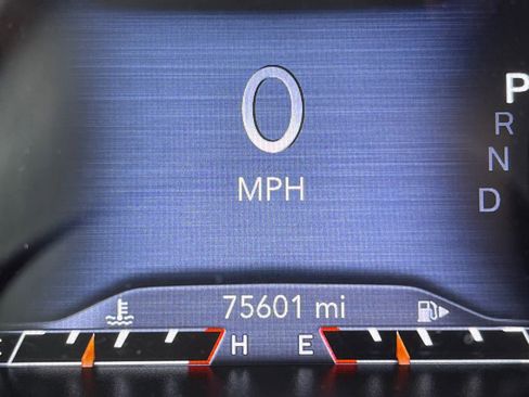 Used 2020 Jeep Cherokee Limited image 18