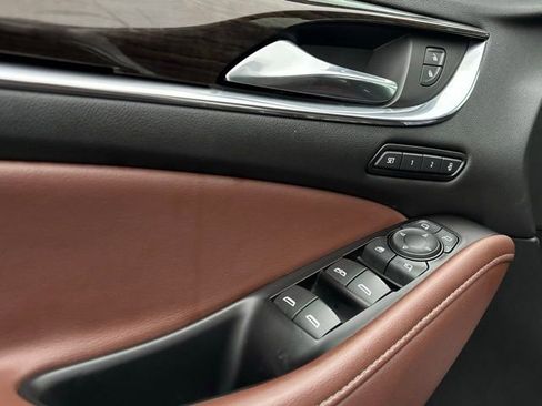 Used 2020 Buick Enclave Avenir w/ Avenir Technology Package image 16