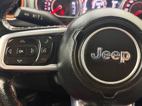Used 2021 Jeep Gladiator Mojave AWD/4WD image 27