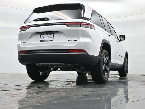 New 2025 Jeep Grand Cherokee Limited w/ Black Appearance Package image 47