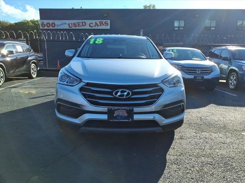Used 2018 Hyundai Santa Fe Sport image 2
