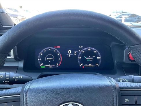 Used 2025 Toyota Tacoma TRD Sport w/ TRD Sport Upgrade Package image 27