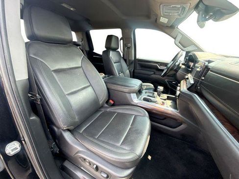 Used 2025 GMC Sierra 1500 SLT w/ SLT Convenience Package AWD/4WD image 21