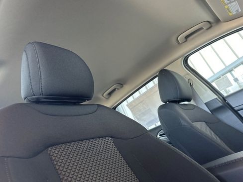 New 2026 Kia Sportage LX image 17