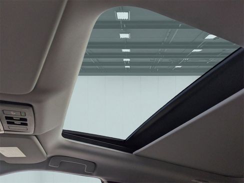 New 2025 Mitsubishi Outlander SEL image 13