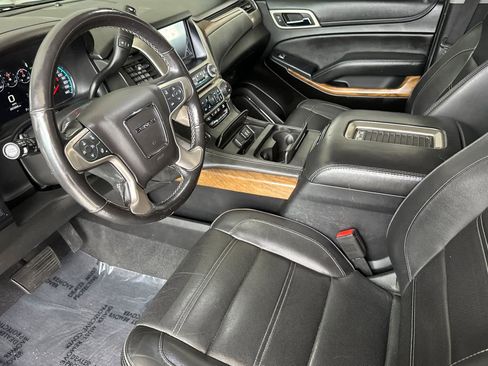 Used 2020 GMC Yukon XL Denali RWD image 11