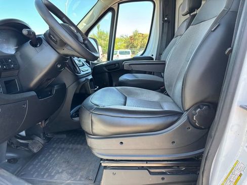 Used 2024 RAM ProMaster 2500 w/ Convenience Group FWD image 19