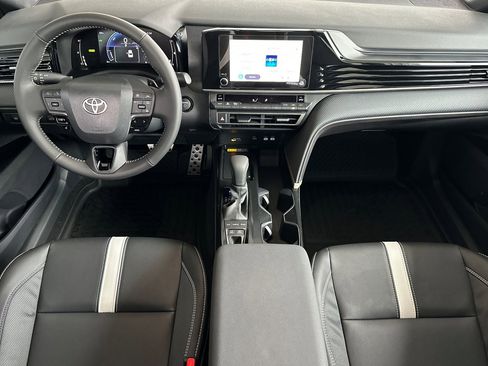 Used 2026 Toyota Camry SE image 16