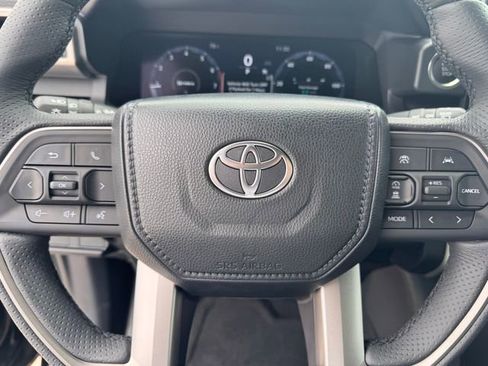 New 2026 Toyota 4Runner Limited AWD/4WD image 12